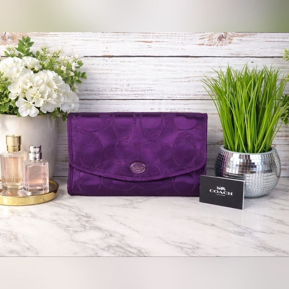COACH VINTAGE HTF  RARE PURPLE SIGNATURE NYLON TRAVEL ORGANIZER COSMETIC BAG GUC